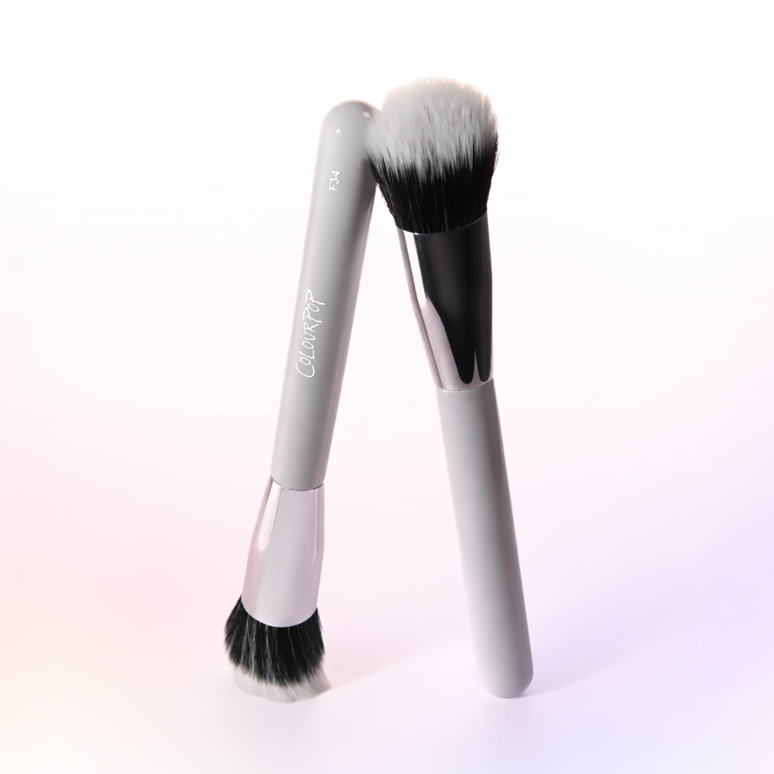 Angled Blending Face Brush - Image 5